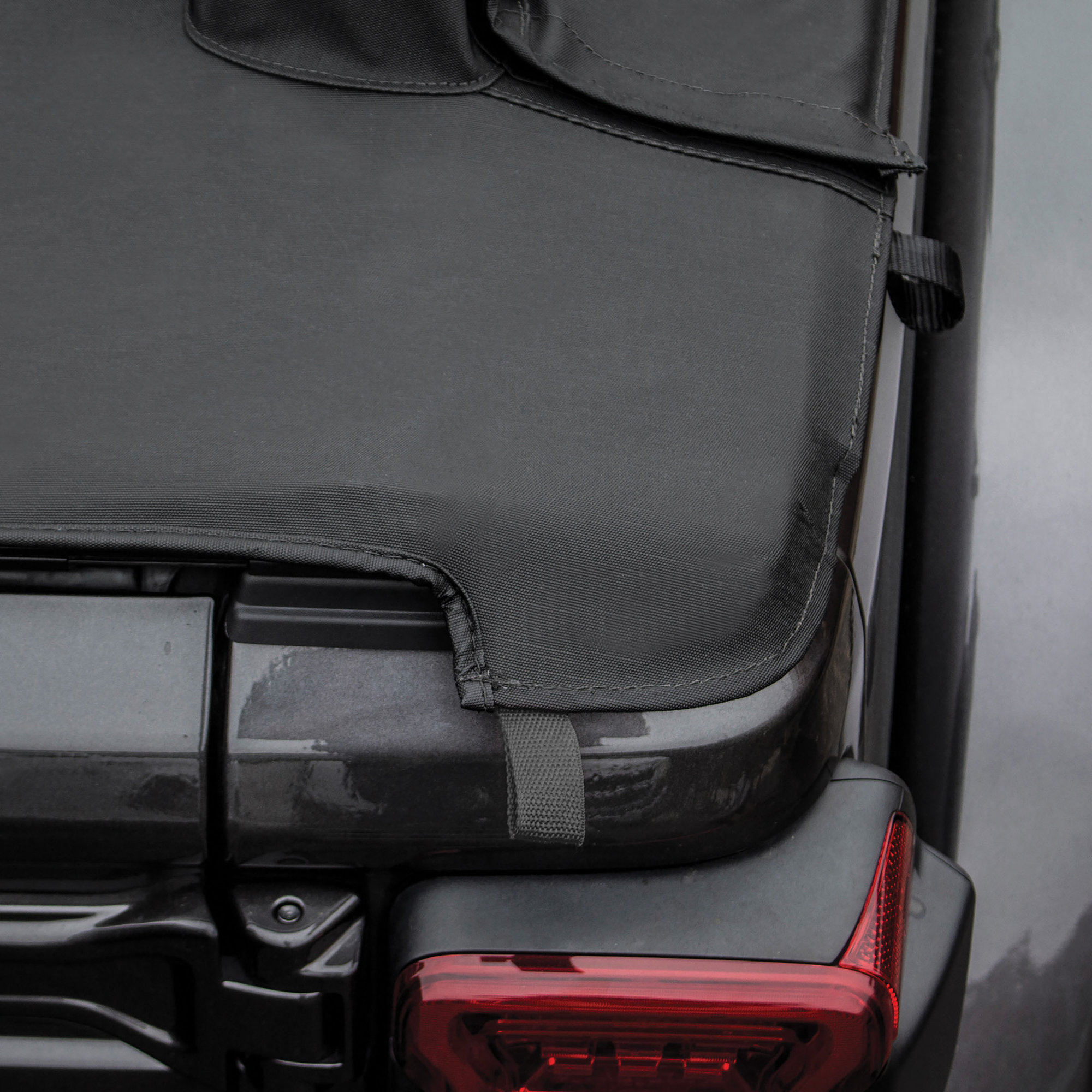 Smittybilt SB771335 Tonneau Cover for 18-23 Jeep Wrangler JL
